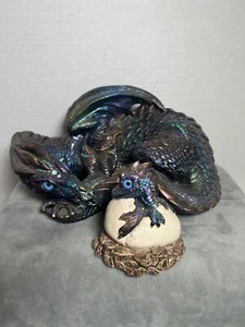 De colección. Windstone Editions Pavo Mujer Madre Dragón y Bebé Dragón Incubadora - Imagen 1 de 24