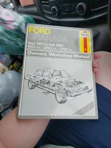 Haynes Ford Granada 1977 to 1984 Owners Workshop Manual No. 481 - Picture 1 of 2