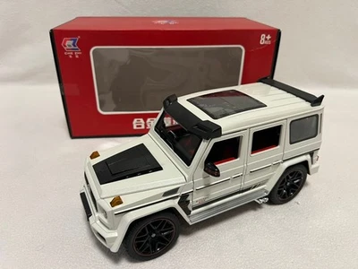 1:18 Mercedes-Benz G800 Diecast Model SUV – Luxury Off-Road Collectible, Detaile - Image 1 of 4