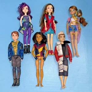 Lote Muñecas Vestidas Disney Descendants Mal Lonnie Audrey Ben Jay Carlos - Imagen 1 de 12