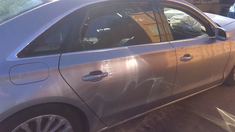 Passenger Rear Side Door With Laminated Glass Opt VW8 Fits 13-17 AUDI S8 629191 - Image 1 of 4