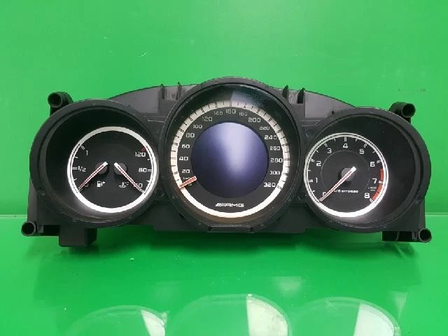 Mercedes-Benz LS 2012 CLS63 AMG grupos de instrumentos A2189008202 Foto 1 de 4