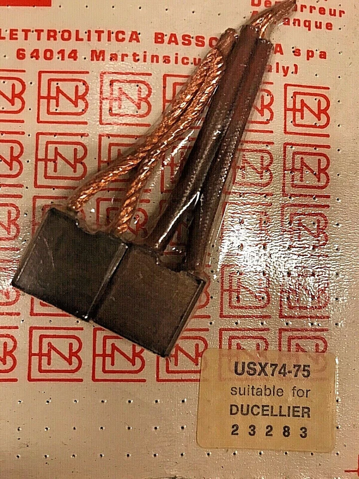 USX 74-75 Broom Set (Carbon) For Renault R15TS R16TS R17L R17TS - Image 1 of 1