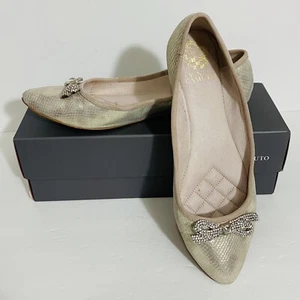 Vince Camuto Tanyah Silver Bow Leather Flats 9.5 Glitter Scale $110 - Picture 1 of 9