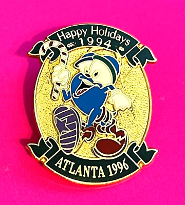 1996 OLYMPIC PIN HAPPY HOLIDAYS IZZY HOLDING CANDY CANE RARE VARIATION PIN - Image 1 of 2