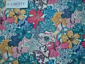 LIBERTY RETRO VINTAGE FABRIC "MAUVEY" 120 X 112 CM, PLAIN COTTON - Picture 1 of 4