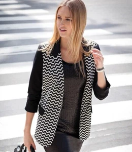 Karen Kane Chevron Print Blazer Women’s Size Small Black White Single Button - Picture 1 of 9