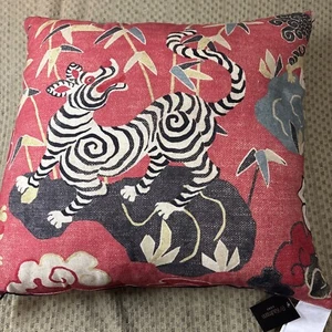 1-NWT P KAUFMANN Home DECORATIVE PILLOW Cotton/Linen Duck Feather Filled 24x24 - Picture 1 of 7