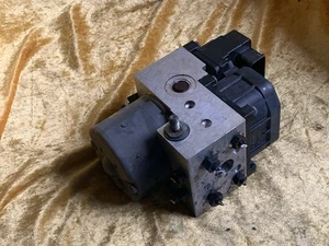 VW Passat 3B ABS-Block Steuergerät Hydraulikblock 8E0614111AB BOSCH / AUDI A4 B5 - Bild 1 von 3