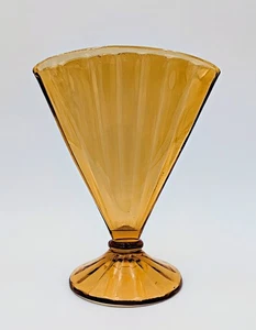 Art Deco Amber Pressed Glass Fan Vase Ribbed Panel Base Vintage 7.5" Tall - Picture 1 of 11