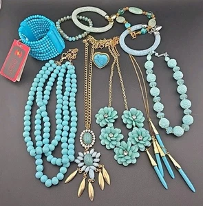 Lot of 11 Turquoise Blue Teal Fashion Jewelry VTG Modern Necklaces Bracelets Mor - Bild 1 von 7