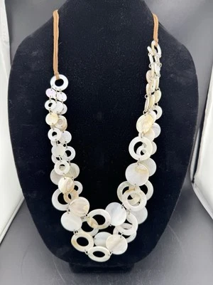 Joyería de Moda Coldwater Creek/Bulón Blanco Brillo Estilo Cirles Excelente Ver Foto 1 de 4