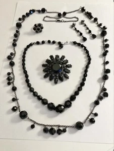 Victorian Morning Look NECKLACES BROOCH EARRINGS RING Black GlasS NICE LOT Monet - Picture 1 of 6
