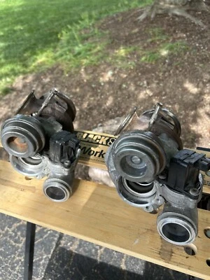 2010-2015 BMW 550i 650i 750i N63 4.4 TURBO TURBOCOMPRESSOR CONJUNTO DE 2 OEM - Imagem 1 de 4