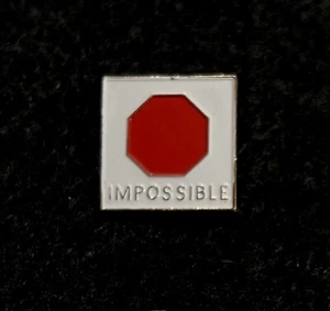 IMPOSSIBLE Skiing Ski Pin Badge Snowboard STOP SIGN Novelty Lapel Souvenir - Imagen 1 de 3