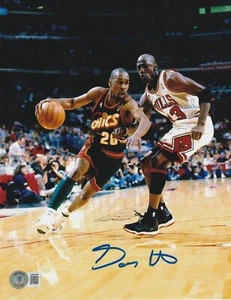 GARY PAYTON SEATTLE SUPERSONICS BECKETT AUTHENTICATED ACTION SIGNED 8X10 - Picture 1 of 1
