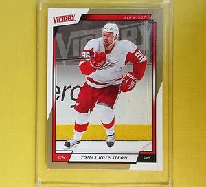 TOMAS HOLMSTROM  2006-07  VICTORY  GOLD  Upper Deck  #74  Detroit Red Wings