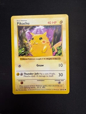 Pikachu "Red Cheeks" - Limited Edition Base Set (Shadowless) 1999 - 58/102 - NM - Image 1 of 3