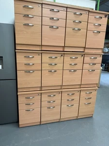 office desk with drawers used - Picture 1 of 3