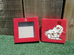 Vintage Royal Albert Old Country Roses Fine China Sleigh Christmas Ornament - Picture 1 of 8