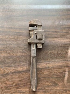 Worth 8 Pipe Wrench Vintage - Picture 1 of 8