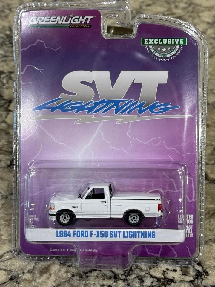 Greenlight 1994 Ford F-150 SVT Lightning Bed Cover White 1/64 FLAW - Image 1 of 1
