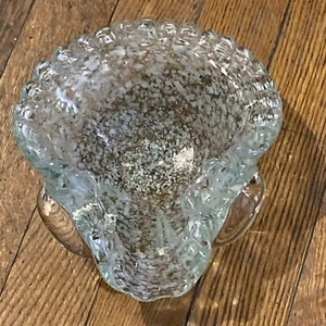 Art Glass Trinket Soap Dish  Clear with Gold And Green Flecking Scallop Shape - Picture 1 of 9