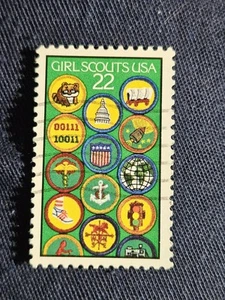 1987 Postage Stamp Scott 2251 Girl Scouts of America, Badges 22c - Picture 1 of 3