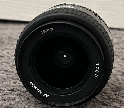 Lente para cámara Nikon AF Nikkor 28 mm 1:2,8 D  Foto 1 de 4