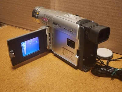 Panasonic NV-VZ17 VHSC PAL VIDEO CAMERA ANALOGUE VHS-C - Tested, (No Battery) - Image 1 of 4