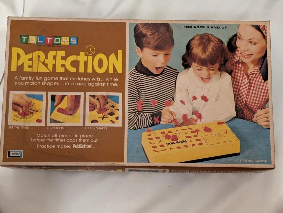Perfection Game 1973 Toltoys – Match the Pieces – Made in New Zealand - Image 1 of 4