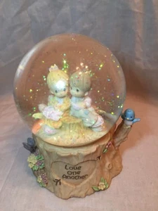 Enesco PRECIOUS MOMENTS "Love Will Keep Us Together" Snowglobe  - Picture 1 of 6