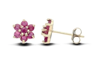 9ct Gold Ruby Cluster Stud Ladies Earrings - - Image 1 of 4