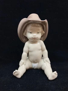 Lladro Baby Boy with Cowboy Hat #9127 - Picture 1 of 8