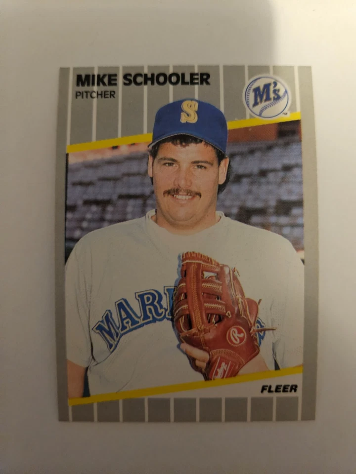 1989 FLEER MIKE SCHOOLER #559 NM - Image 1 of 1