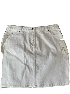 white jean skirt - Picture 1 of 4