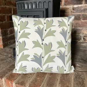 648.Handmade GREEN AND GREY LEAVES 100% Cotton Cushion Cover.Various sizes - Picture 1 of 2