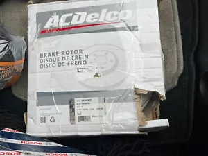 OEM NEW GM Rear Disc Brake Rotor 19241832 - Picture 1 of 1