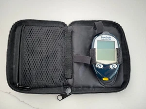 Nowy glukometr FREESTYLE Freedom Lite z walizką ABBOTT - Zdjęcie 1 z 1