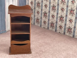 Dollhouse small bookcase by artisan Gray Larsen 1:12 scale - Picture 1 of 7