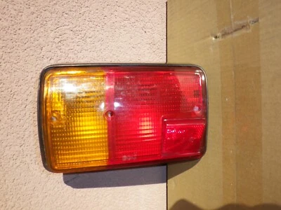 Fiat 126 lampa tylna prawa, right side tail light, Rücklicht rechts - Bild 1 von 3