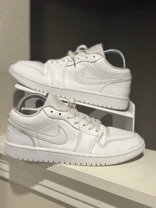 Nike Air Jordan 1 Low Triple White Women Size 8 DV0990-111 - Picture 1 of 11