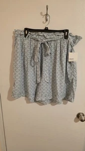 Classic Concept Shorts Womens Plus Size 3X Pull On Belted Blue White Flower NWT - Picture 1 of 14