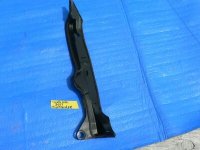 Sello de protección para guardabarros trasero derecho Toyota Corolla 2017 2018 2019 OEM Foto 1 de 4