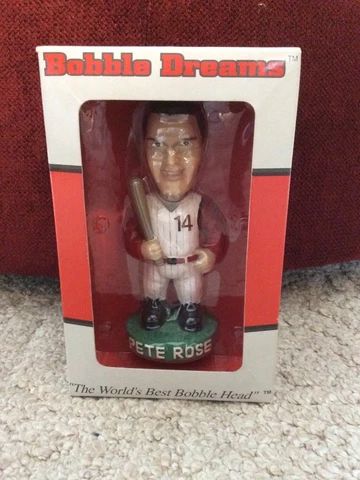 PETE ROSE Cincinnati Reds Limited Edition Bat on Shoulder Bobblehead Cover