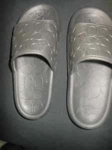 WOMENS SIZE 7 COACH SANDALS BLACK SIGNATURE STYLE FLIP FLOP ULTRA RUBBER SLIDES - Picture 1 of 11