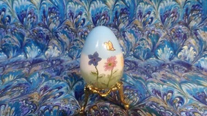 HANDBEMALTE GLAS EIBLUMEN & SCHMETTERLINGE HOHL SEHR LEBENDIGE FARBEN - Bild 1 von 8