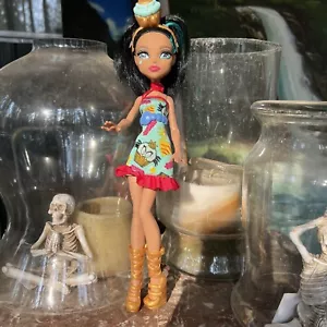 Mattel Cleo De Nile Monster High Dessert Ghouls 2008 Out Of Box Complete ? READ - Picture 1 of 12