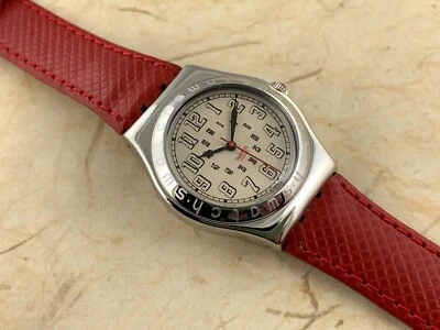 Swatch Irony MEDIANO YLS103 Rojo Amazon Acero Inoxidable ¡NUEVO EN STOCK! Caja/papel/etiqueta 1996 Foto 1 de 4