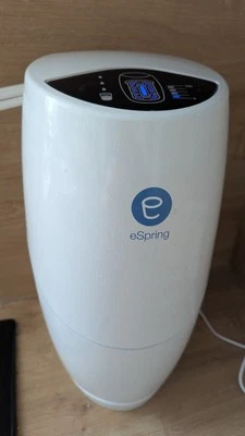 eSpring Wasserfiltersystem für vorhandenen Wasserhahn von AMWAY mit Halterung. - Bild 1 von 4